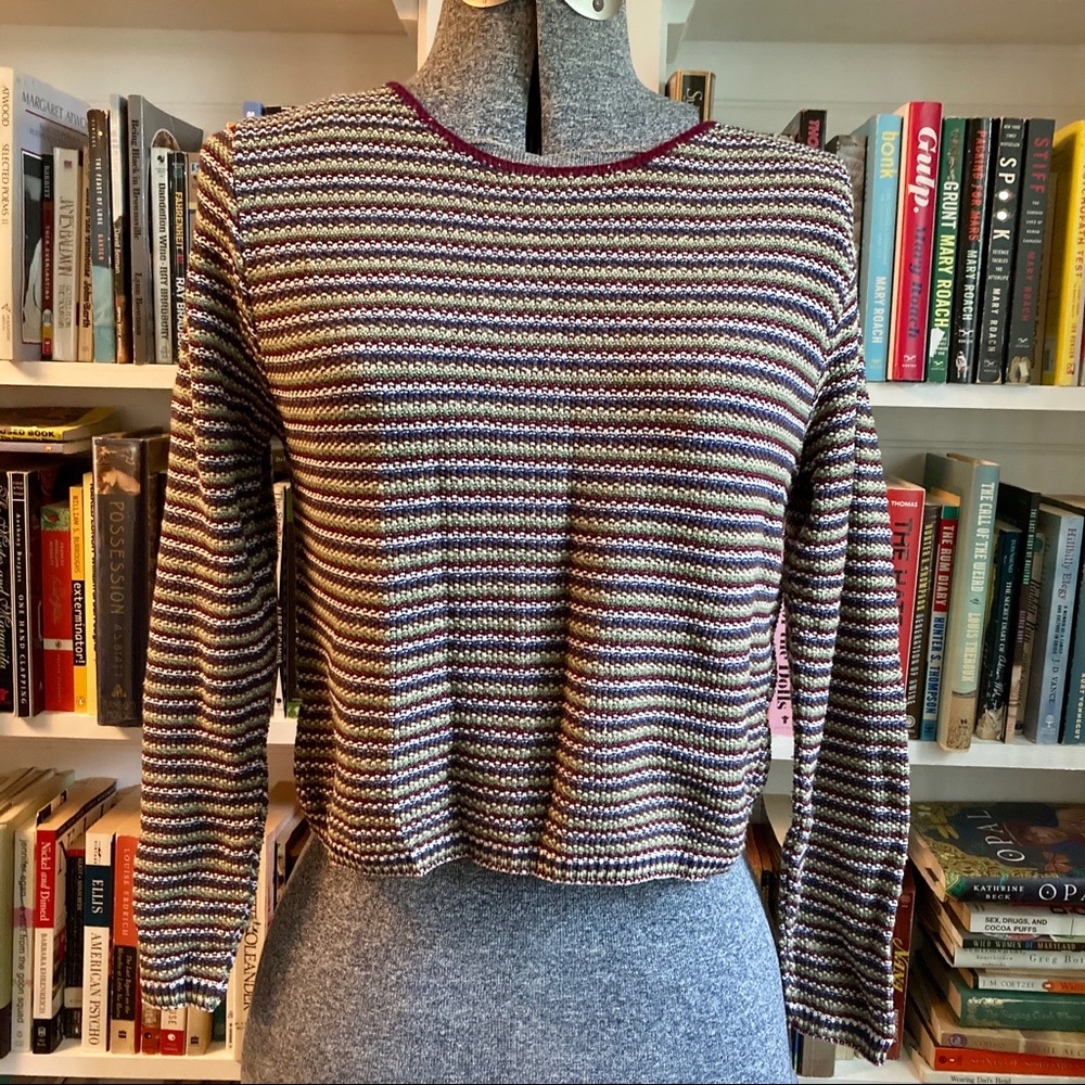 Vintage lightweight knit crop top sweater